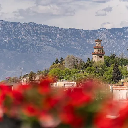 Grand Palace Lägenhet