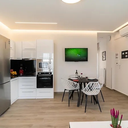 Grand Palace Lägenhet Tríkala